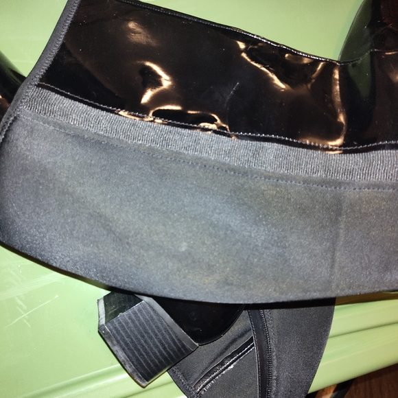 Boots - Picture 3 of 4